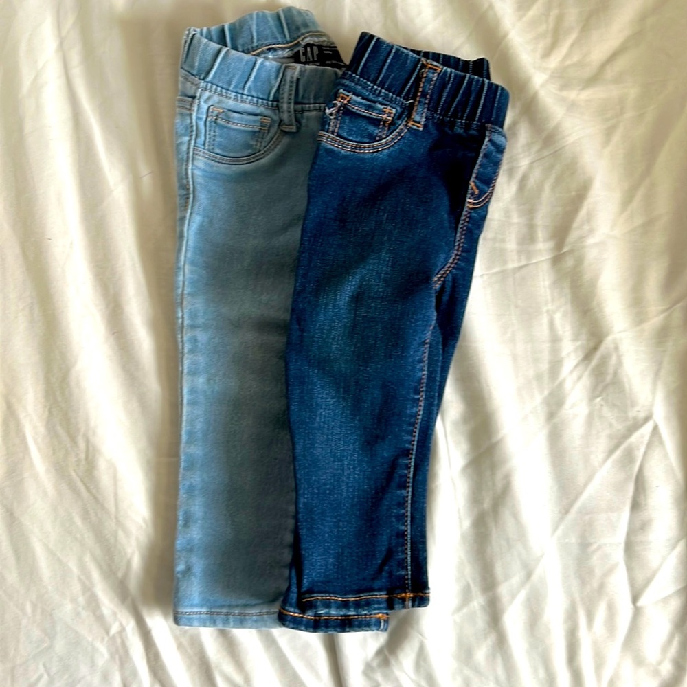 Baby GAP Like New 12-18 jeans